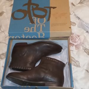 NWT OTBT Brown Booties Sz 7.5